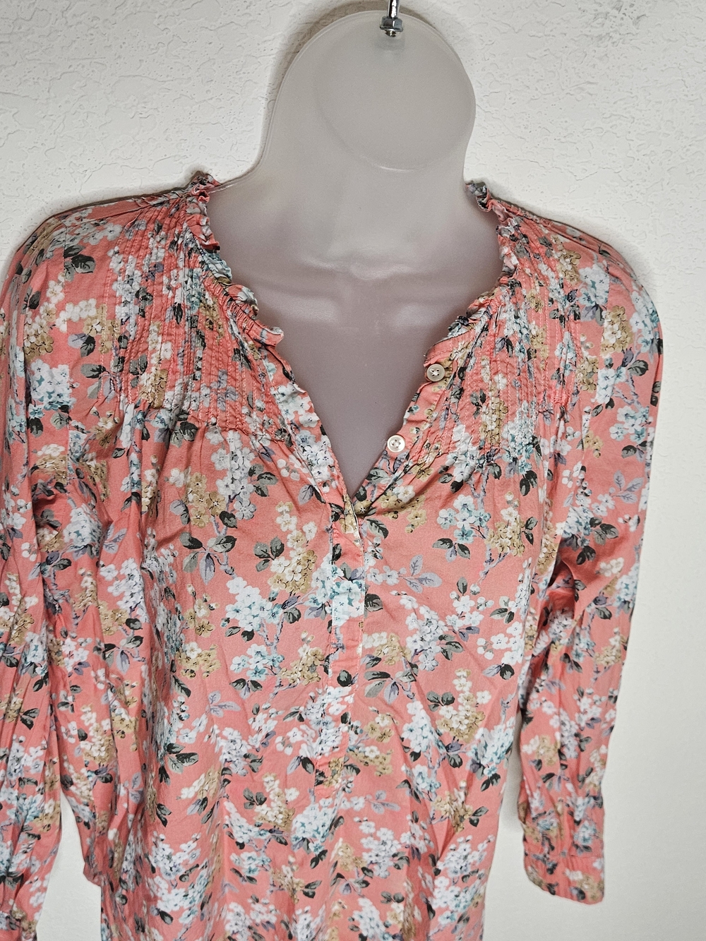 J.Crew Liberty Fabric Floral Pintuck Blouse Size 8 Coral Cotton Top Boho Coastal - Picture 3 of 10